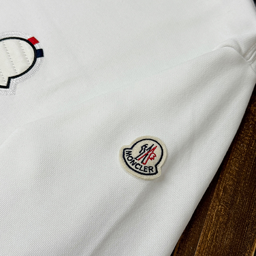 モンクレールコピー クラシックなクルーネックスウェットシャツ