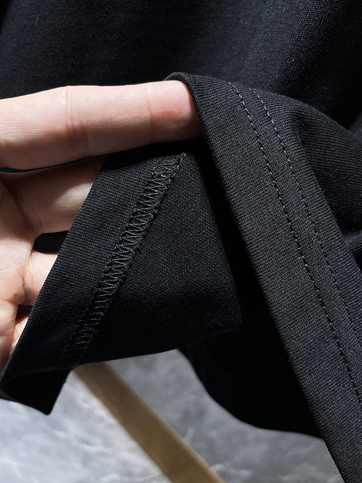 クロムハーツスーパーコピー クロス柄の刺繍とスプレーペイントをしたフォームの長袖シャツ