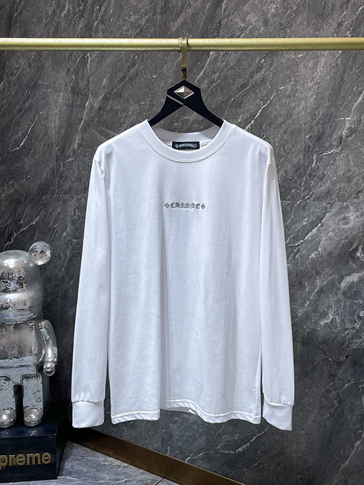 クロムハーツ サンスクリットの刺繍と大剣のアップリケがされた長袖シャツ