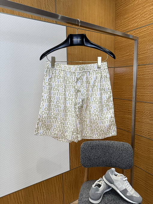 ルイヴィトン レタープリントのカジュアルショートパンツ