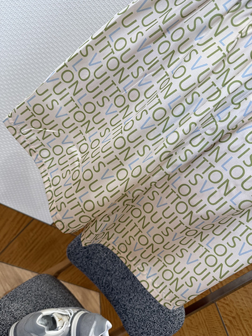 ルイヴィトン レタープリントのカジュアルショートパンツ