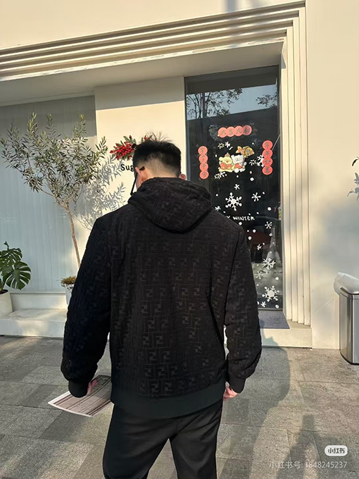 フェンディ ダブルFロゴエンボススウェットシャツ