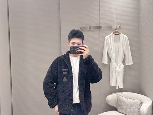 ディオールコピー Descente スキージャケット