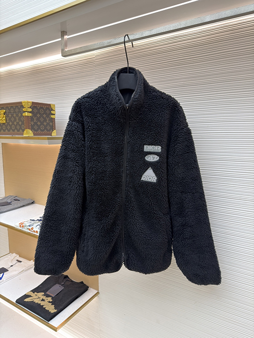 ディオールコピー Descente スキージャケット