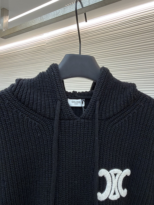 セリーヌ 刺繍ロゴニットパーカー
