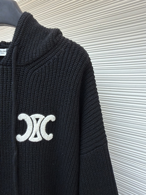 セリーヌ 刺繍ロゴニットパーカー