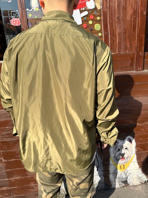 プラダスーパーコピー 三角ロゴ長袖シャツ