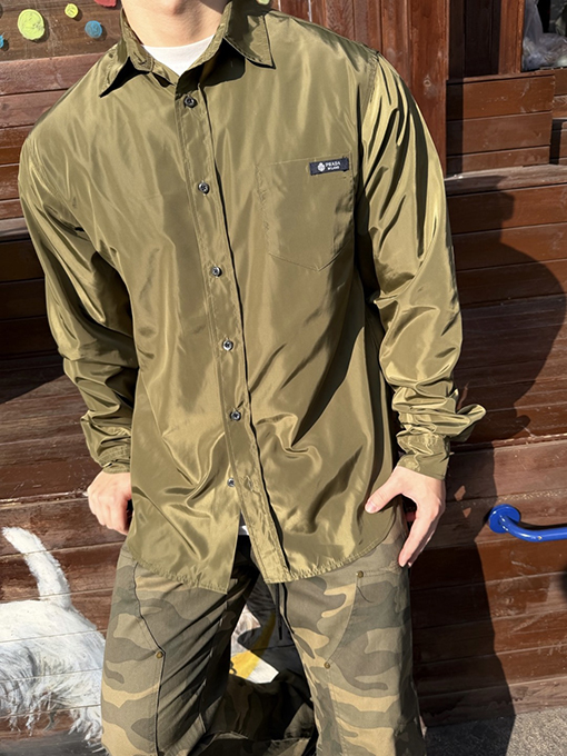 プラダスーパーコピー 三角ロゴ長袖シャツ