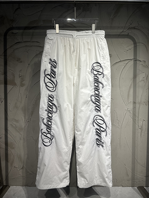 バレンシアガ Balenciaga 両面刺繍の文字りフリース裏地付きサーマルパンツ