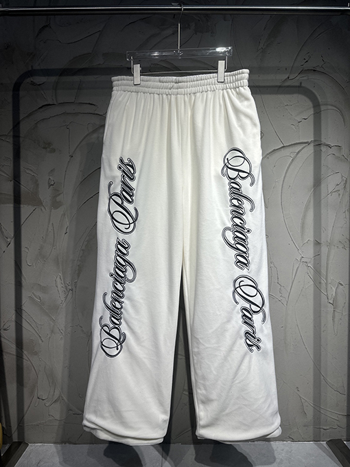 バレンシアガ Balenciaga 両面刺繍の文字りフリース裏地付きサーマルパンツ