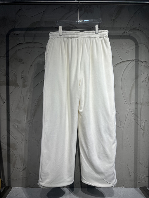 バレンシアガ Balenciaga 両面刺繍の文字りフリース裏地付きサーマルパンツ