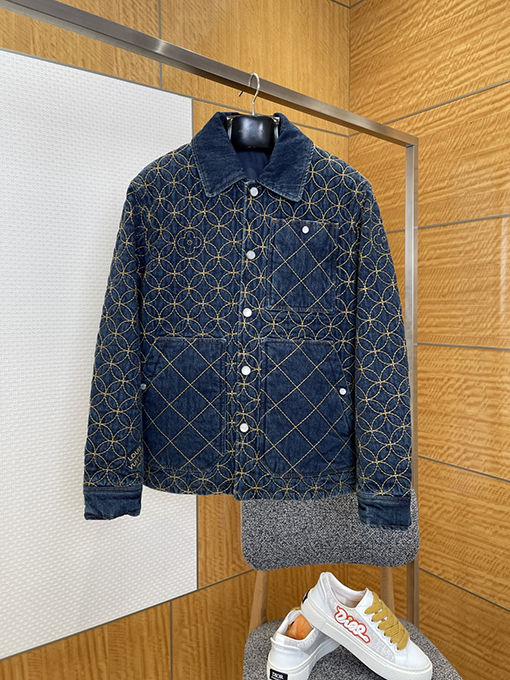 ルイヴィトン ジャカード刺繍のデニムジャケットとカプリパンツのセット