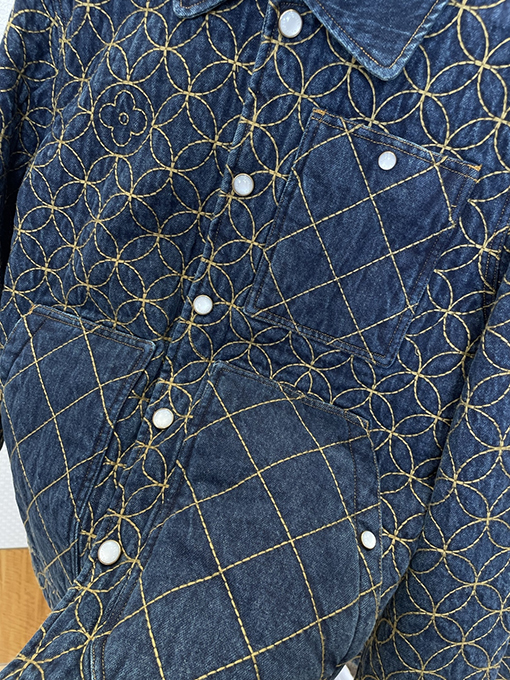 ルイヴィトン ジャカード刺繍のデニムジャケットとカプリパンツのセット