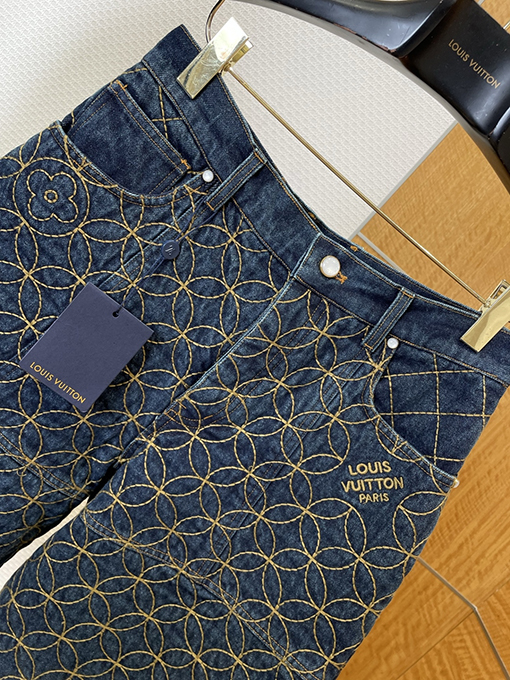 ルイヴィトン ジャカード刺繍のデニムジャケットとカプリパンツのセット