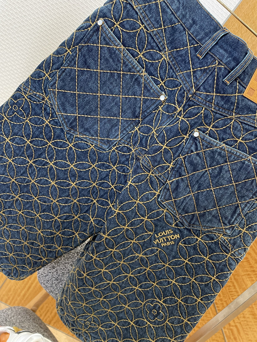 ルイヴィトン ジャカード刺繍のデニムジャケットとカプリパンツのセット