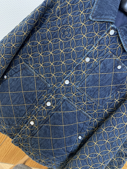 ルイヴィトン ジャカード刺繍のデニムジャケットとカプリパンツのセット