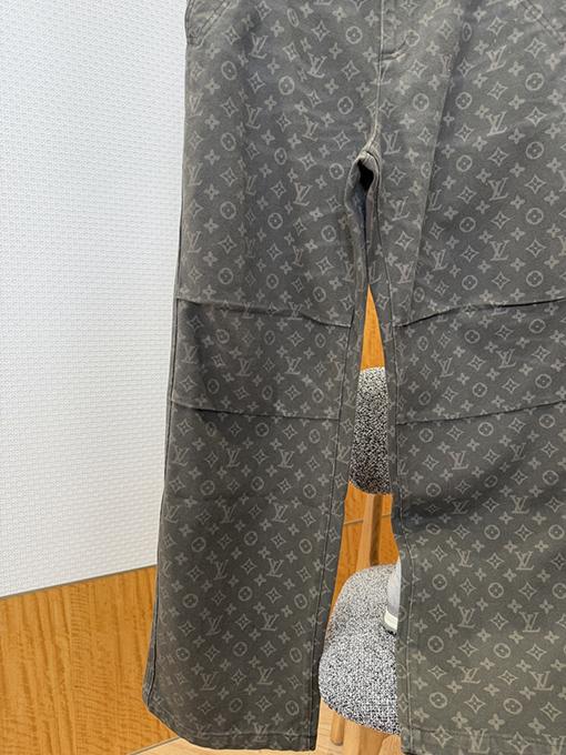 ルイヴィトン クラシックな花柄のワイドレッグカジュアルワークパンツ