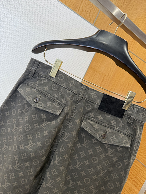 ルイヴィトン クラシックな花柄のワイドレッグカジュアルワークパンツ