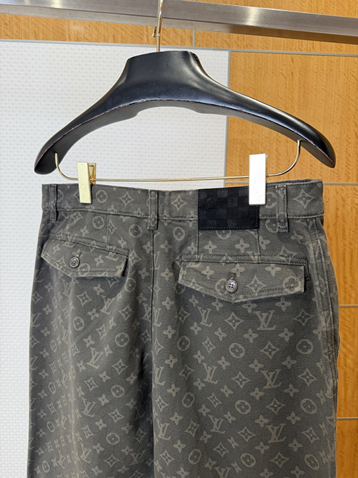 ルイヴィトン クラシックな花柄のワイドレッグカジュアルワークパンツ