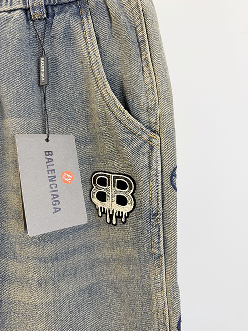 バレンシアガコピー 新モデルゆったりとしたワイドレッグストレートジーンズ