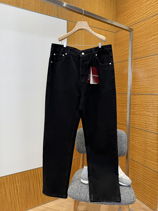 グッチ ホースビットディテールとパテントレザーラベルが付いたストレートレッグジーンズ