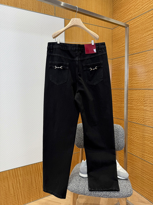 グッチ ホースビットディテールとパテントレザーラベルが付いたストレートレッグジーンズ