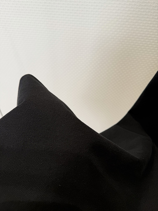 グッチ ホースビットディテールとパテントレザーラベルが付いたストレートレッグジーンズ