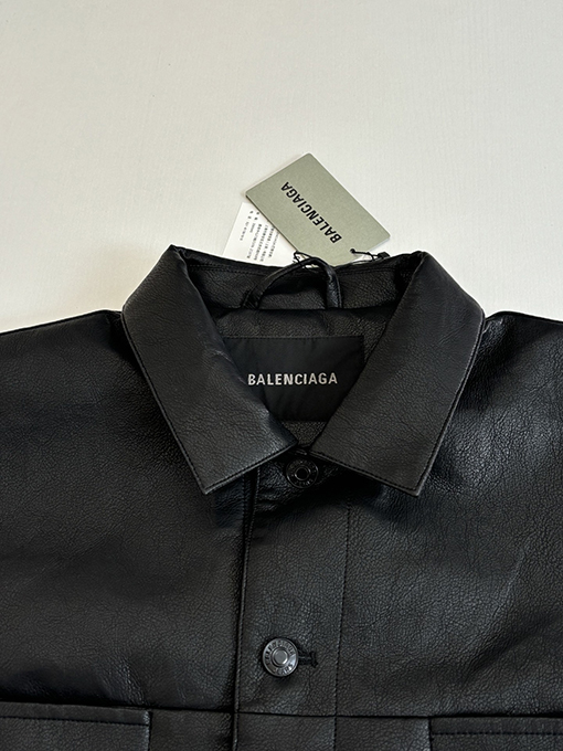 バレンシアガ Balenciaga 刺繍入りレザースリーブ付きシングルブレストレザージャケット