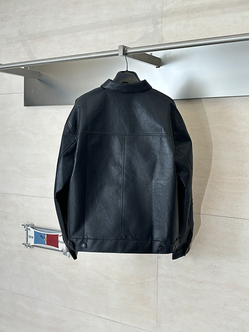 バレンシアガ Balenciaga 刺繍入りレザースリーブ付きシングルブレストレザージャケット