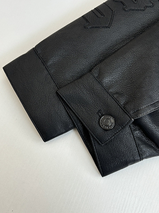 バレンシアガ Balenciaga 刺繍入りレザースリーブ付きシングルブレストレザージャケット