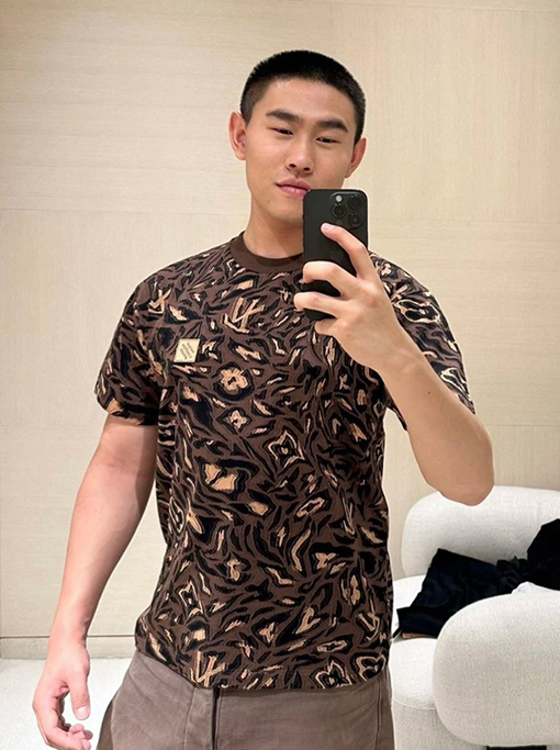 ルイヴィトン ヒョウ柄ジャカード半袖Tシャツ