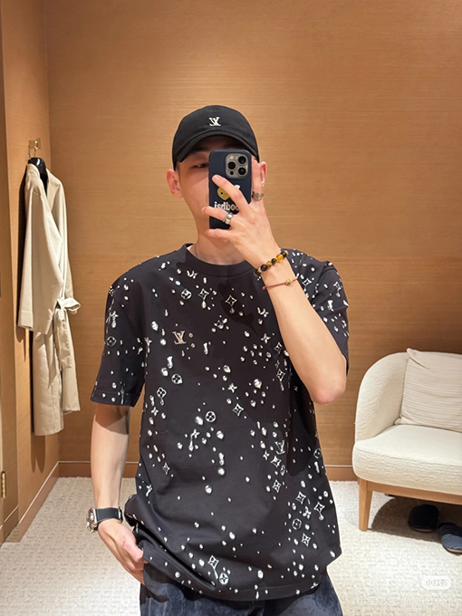 ルイヴィトンスーパーコピー クルーネックレターティアドロップラインストーン半袖Tシャツ