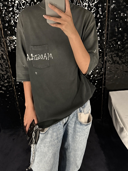 マルタンマルジェラ ダメージのグラフィティ半袖Tシャツ