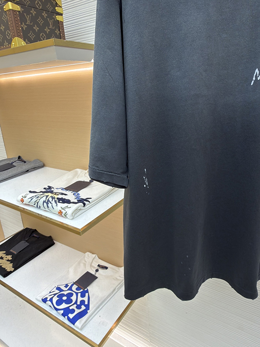 マルタンマルジェラ ダメージのグラフィティ半袖Tシャツ