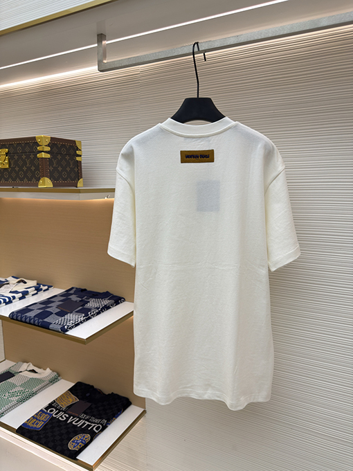 ルイヴィトン 刺繍ビーズロゴ半袖Tシャツ