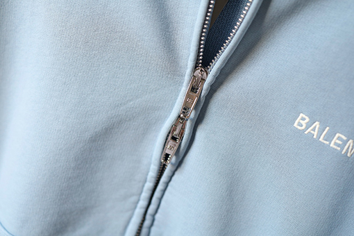 バレンシアガ BALENCIAGA 刺繍入り英語文字ジップアップフード付きスウェットシャツ