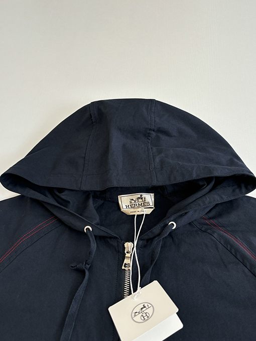 エルメス 外側ステッチ刺繍ジッパージャケット