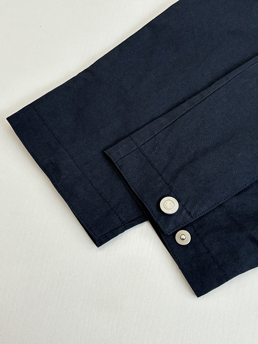 エルメス 外側ステッチ刺繍ジッパージャケット