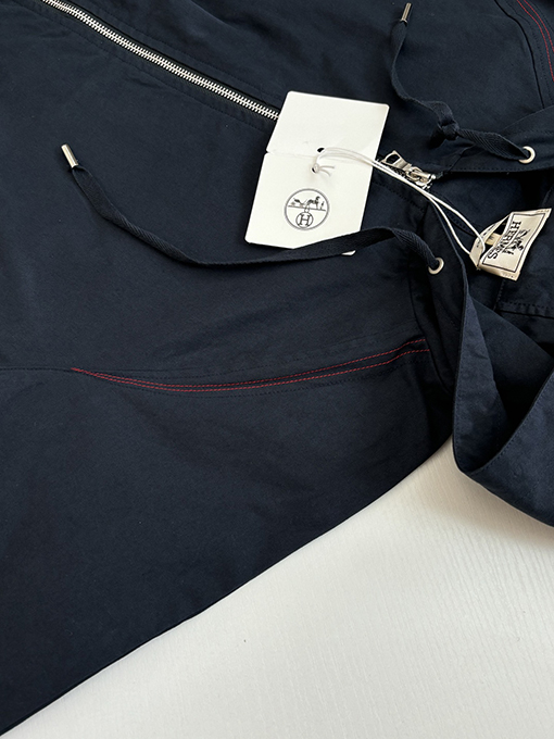 エルメス 外側ステッチ刺繍ジッパージャケット