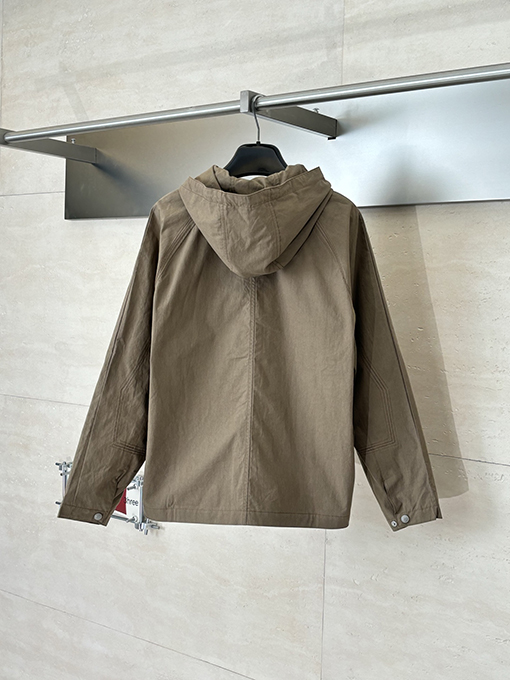 エルメス 外側ステッチ刺繍ジッパージャケット