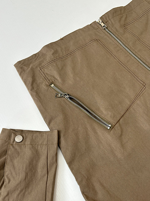 エルメス 外側ステッチ刺繍ジッパージャケット