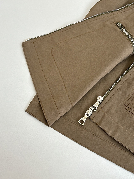 エルメス 外側ステッチ刺繍ジッパージャケット