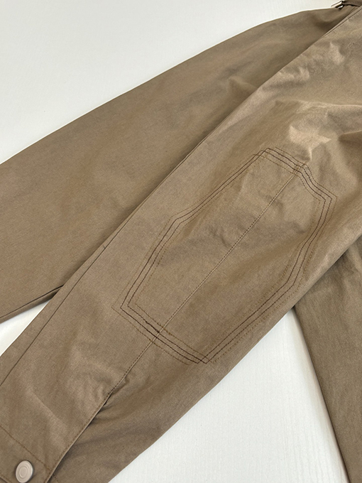 エルメス 外側ステッチ刺繍ジッパージャケット