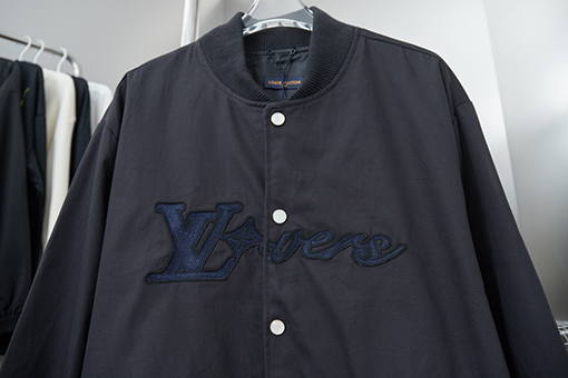 ルイヴィトン Lover 刺繍りコットンボンバーベースボールジャケット