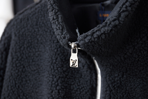 ルイヴィトンスーパーコピー レザーラベルカフジャカードフリースコットンジャケット