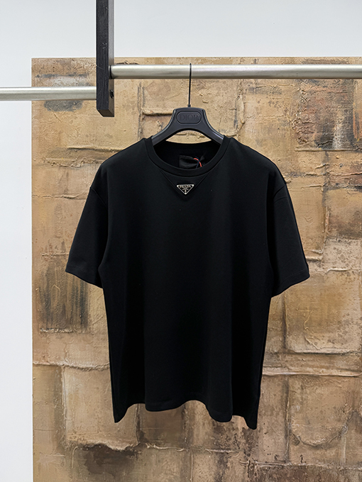 プラダ アイアントライアングルロゴ 半袖Tシャツ