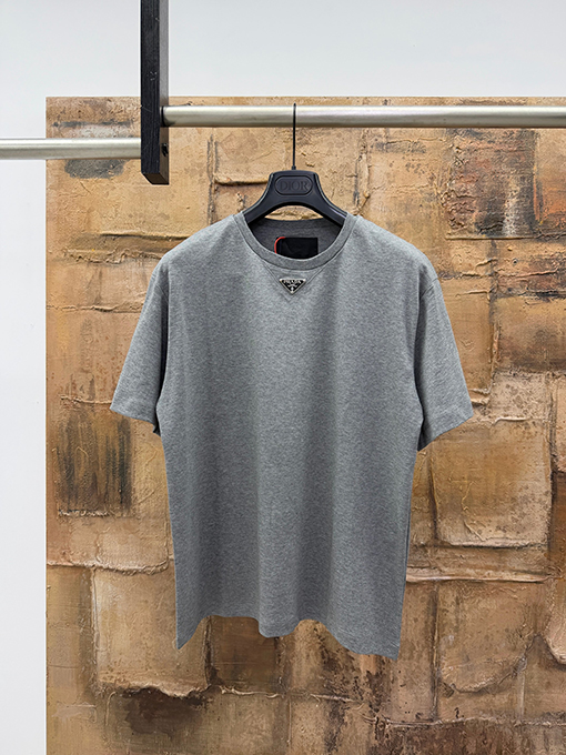 プラダ アイアントライアングルロゴ 半袖Tシャツ