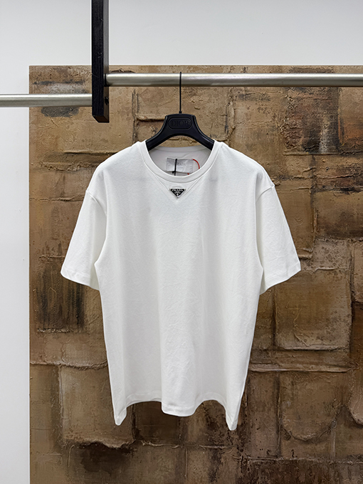 プラダ アイアントライアングルロゴ 半袖Tシャツ