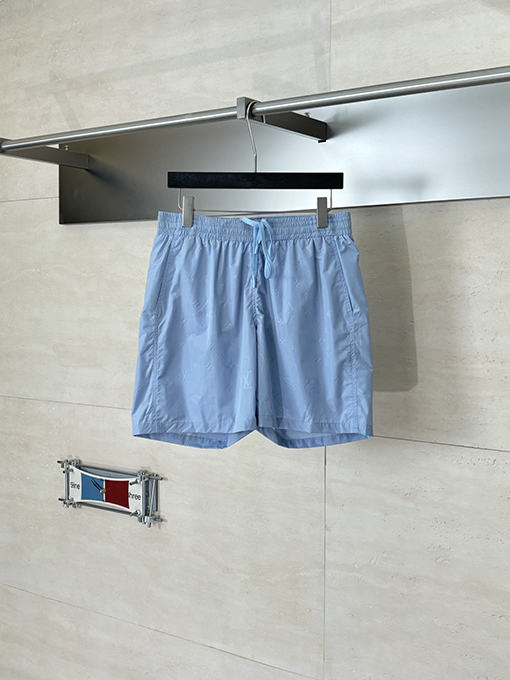 ルイヴィトンコピー 全面にプリントされたクラシックなエンボスパターンのビーチショーツ