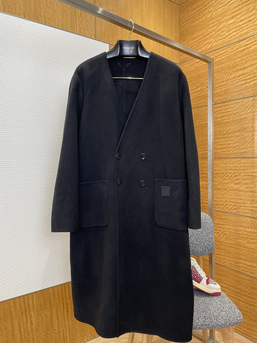 ルイヴィトン 襟なしダブルブレストウールコート